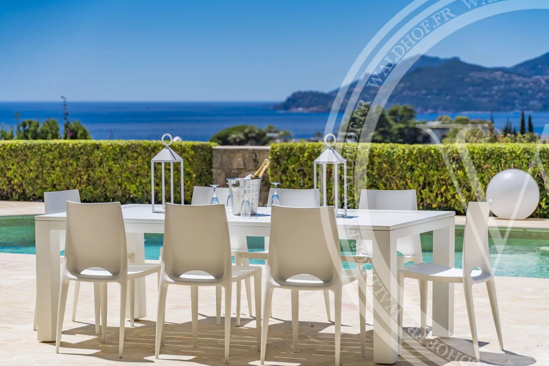 Villa in Cannes, Provence-Alpes-Côte d'Azur, France 2 - 13691081