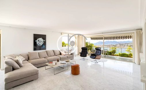 Apartment in Vieux Cannet, Le Cannet, France 1