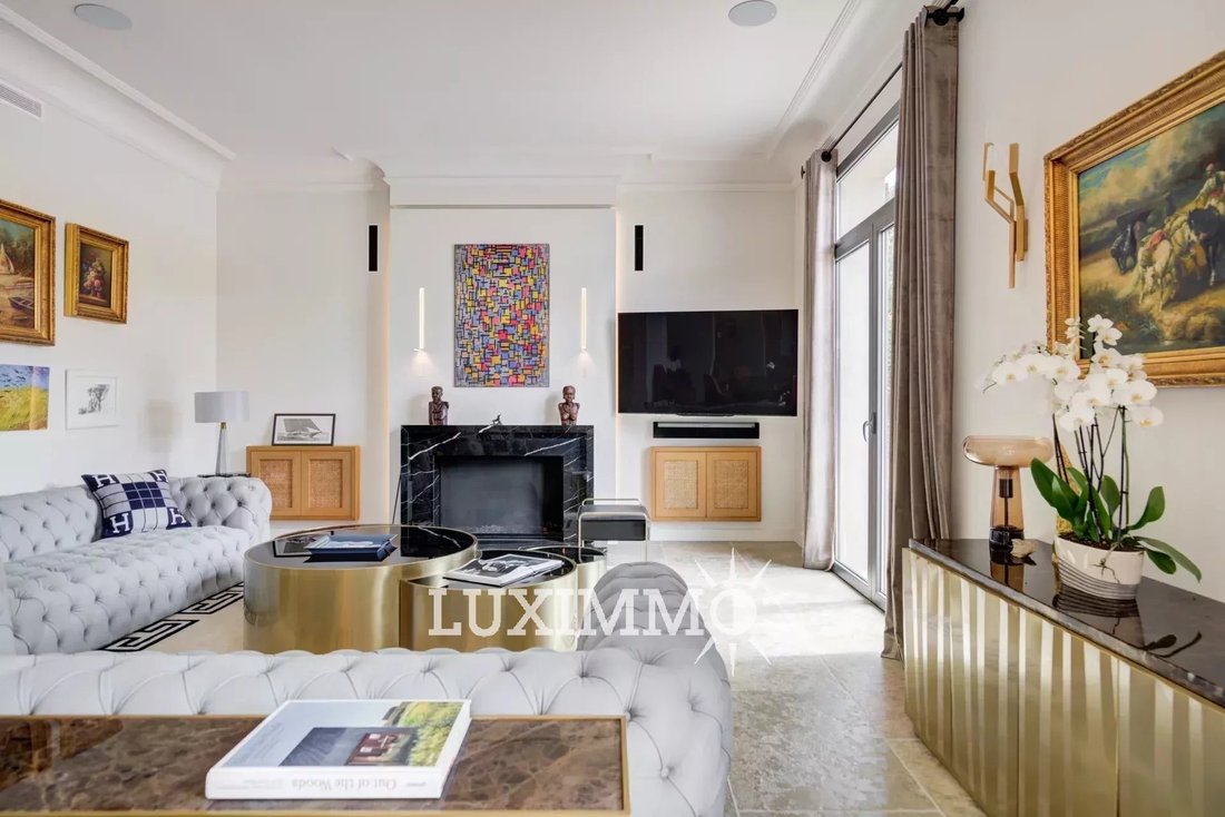 Villa in Mougins, Provence-Alpes-Côte d'Azur, France 4 - 13664828