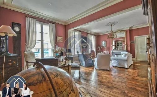 Sale Manor 735 M² 17 Rooms