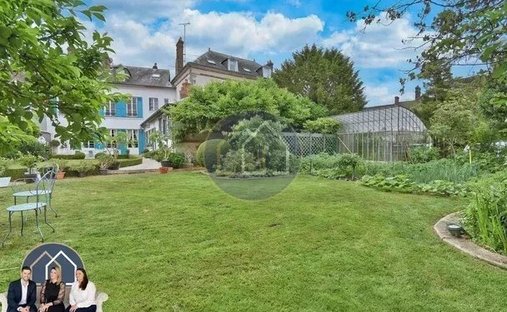 Sale Manor 735 M² 17 Rooms