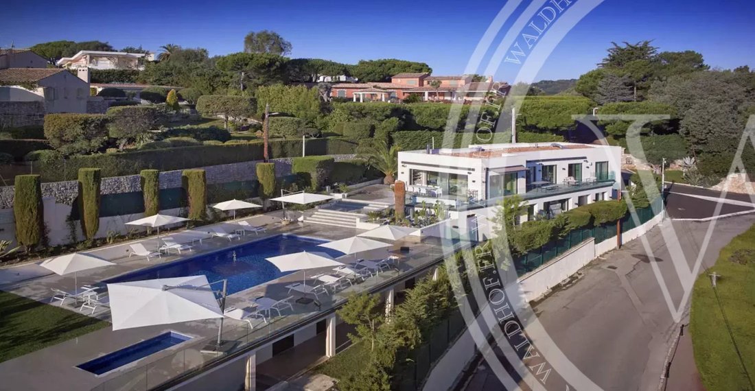 Villa in La Maure-Super Cannes, Vallauris, France 1 - 14938251