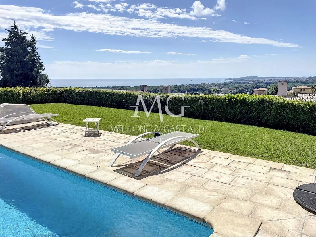 Villa in Vaug, Villeneuve-Loubet, France 1 - 13126145