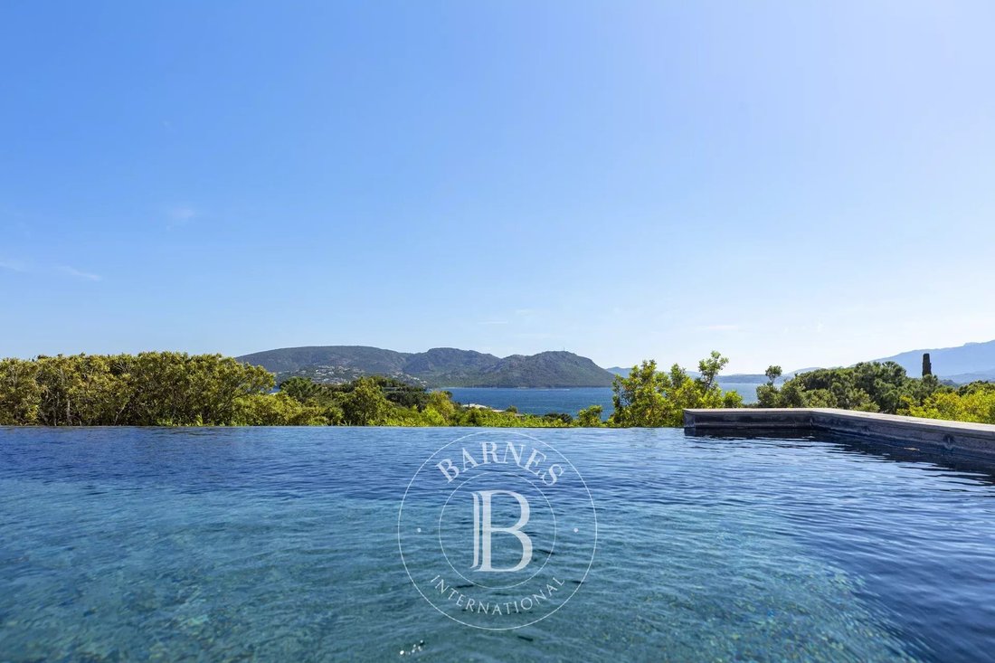 Villa in Lecci, Corsica, France 3 - 12953751