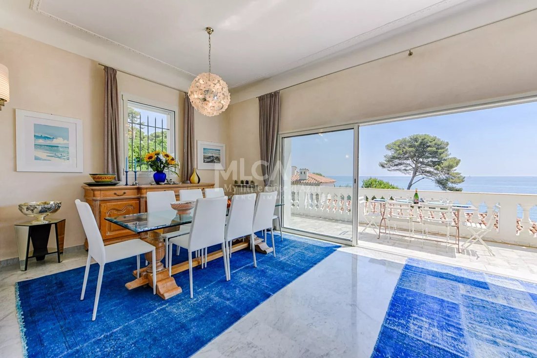 Villa in Antibes, Provence-Alpes-Côte d'Azur, France 5 - 12900568