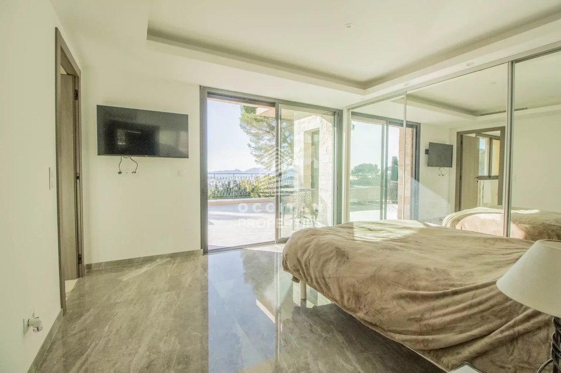 Villa in Moulieres, Le Cannet, France 5 - 13559469
