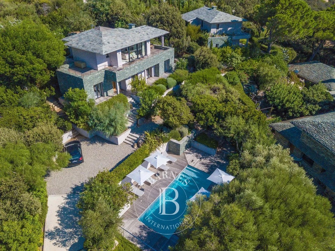 Villa in Lecci, Corsica, France 2 - 12952798