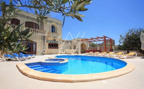 Villa in Xaghra, Malta 1
