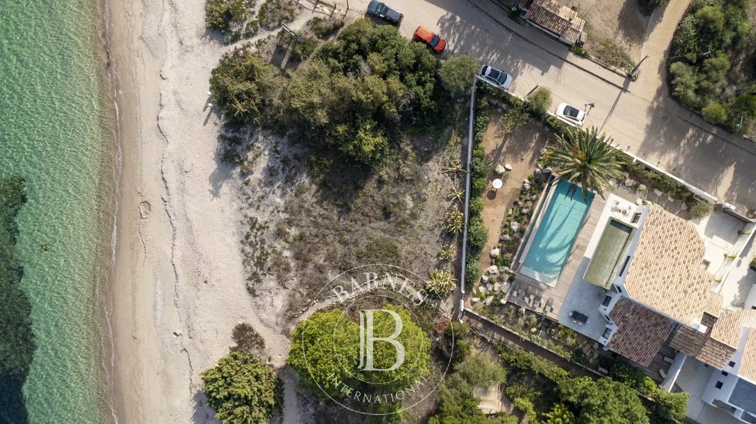 Villa in Lecci, Corsica, France 1 - 12953366