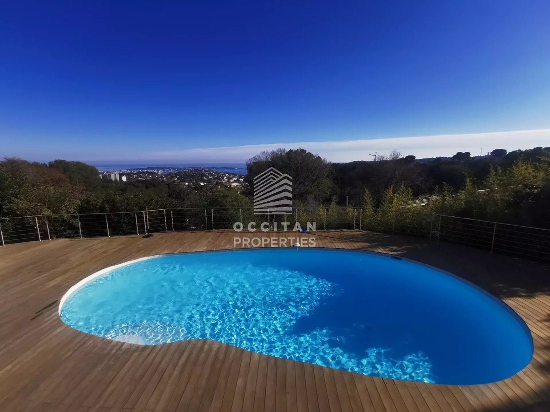 Villa in Mougins, Provence-Alpes-Côte d'Azur, France 2 - 14489730