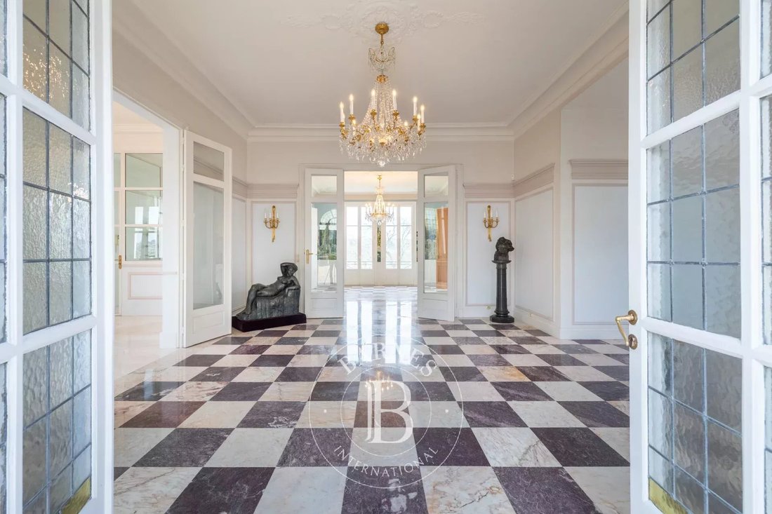 House in Pontel, Saint-Germain-en-Laye, France 1 - 14358097