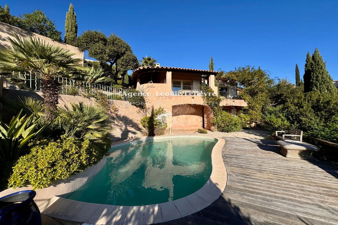 Villa in Les Issambres, Roquebrune-sur-Argens, France 5 - 14960692