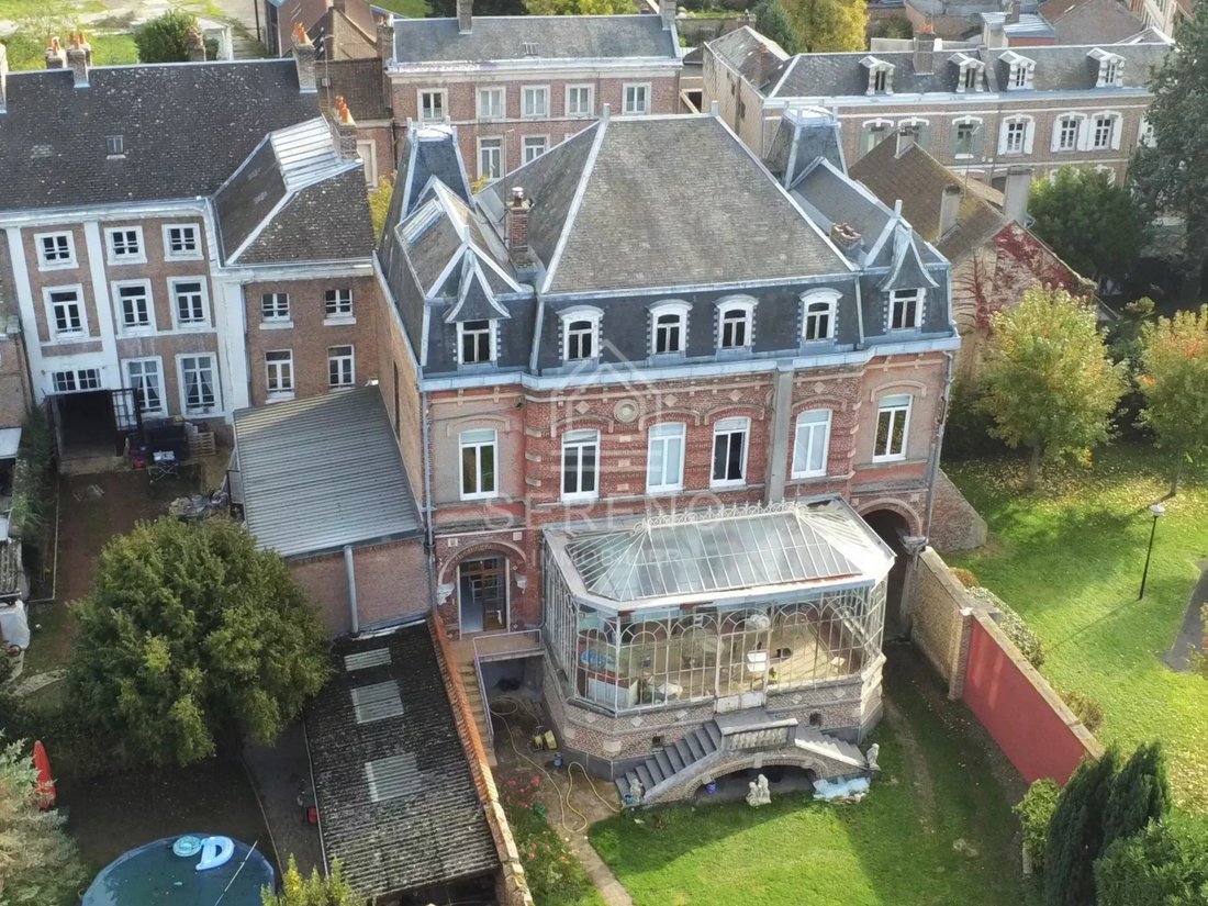 Estate in Abbeville, Hauts-de-France, France 4 - 13848174