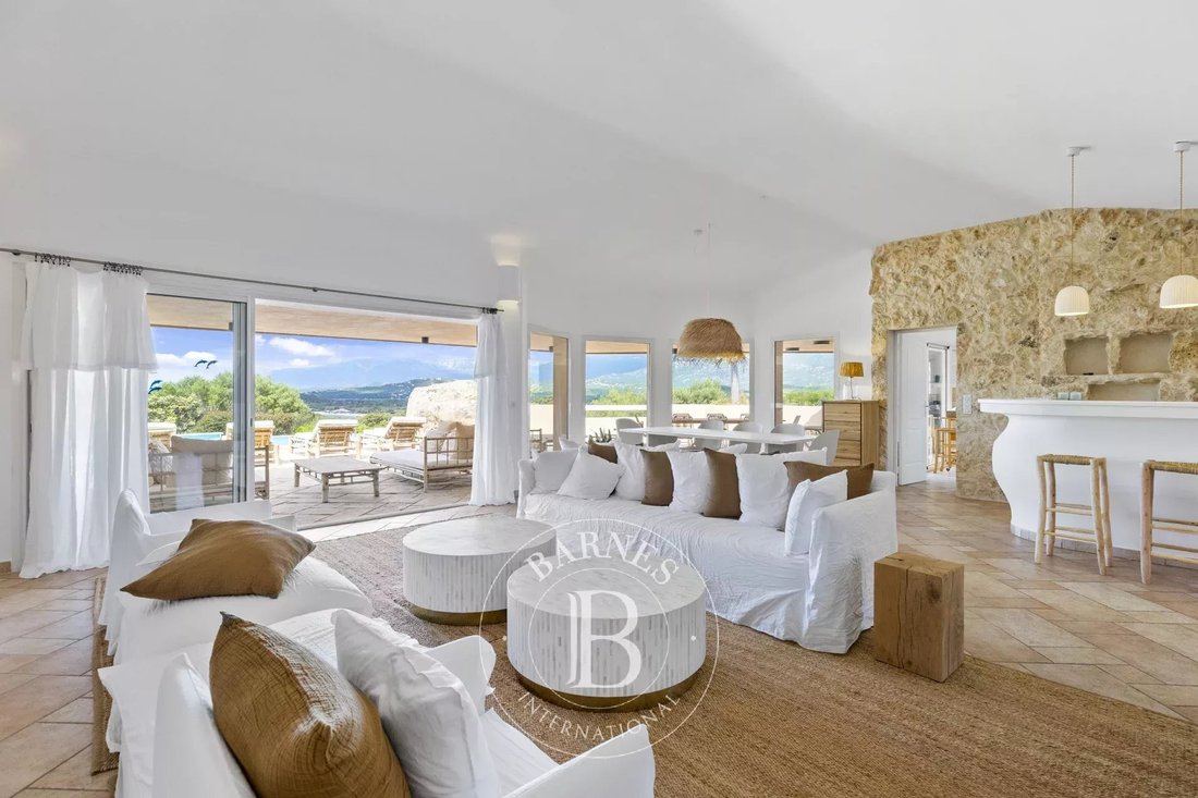 Villa in Lecci, Corsica, France 1 - 12953253