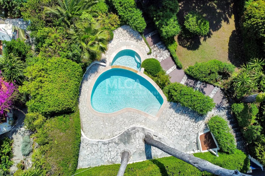 Villa in Antibes, Provence-Alpes-Côte d'Azur, France 3 - 12900568