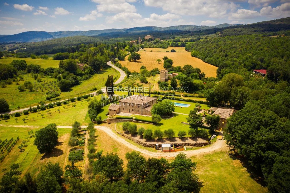 Villa in Monteriggioni, Tuscany, Italy 3 - 11634086