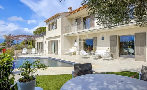 Estate in Mougins, Provence-Alpes-Côte d'Azur, France 1