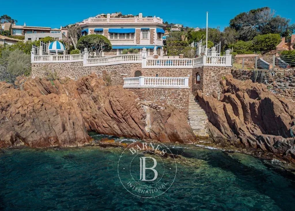 Villa in Le Dramont-Agay-Anthéor-Le Trayas, Saint-Raphaël, France 3 - 14152842