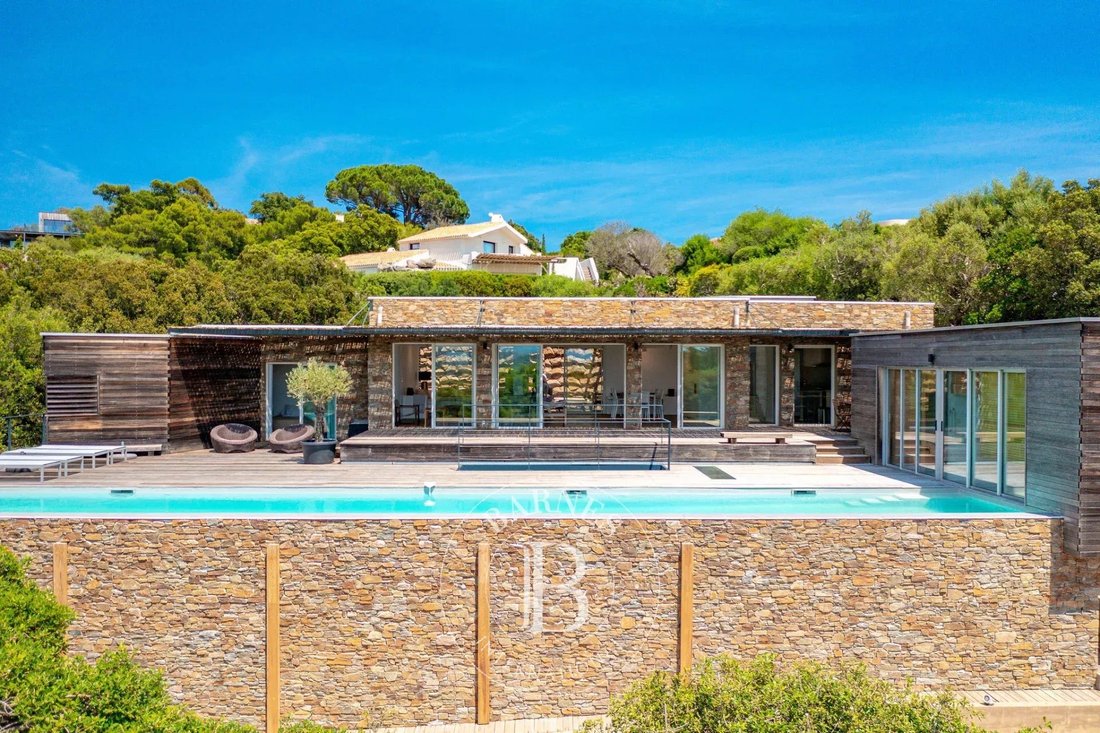 Villa in Lecci, Corsica, France 2 - 12952610