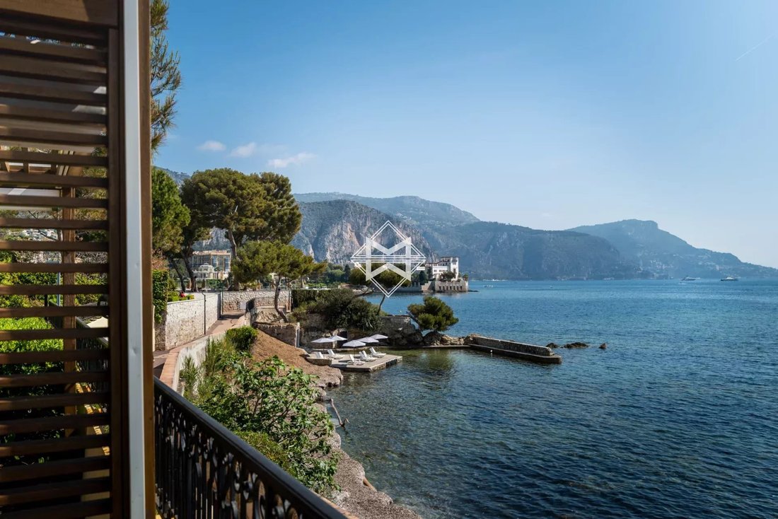Villa in Saint-Jean-Cap-Ferrat, Provence-Alpes-Côte d'Azur, France 2 - 12022214