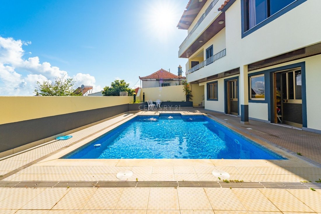 Villa in Arco da Calheta, Autonome Region Madeira, Portugal 1 - 14962648