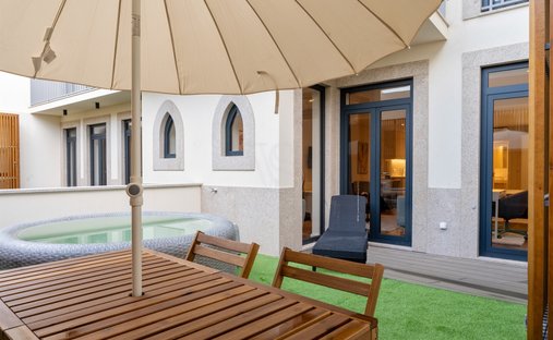 Apartment in Cedofeita, Santo Ildefonso, Se, Miragaia, Sao Nicolau e Vitoria, Porto District, Portugal 1