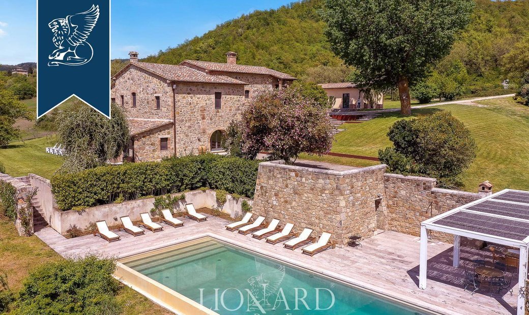 Luxury Villa With Pool And Fitness Annex In Val D'orcia In Tuscany