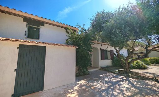Villa in Les Issambres, Roquebrune-sur-Argens, France 1