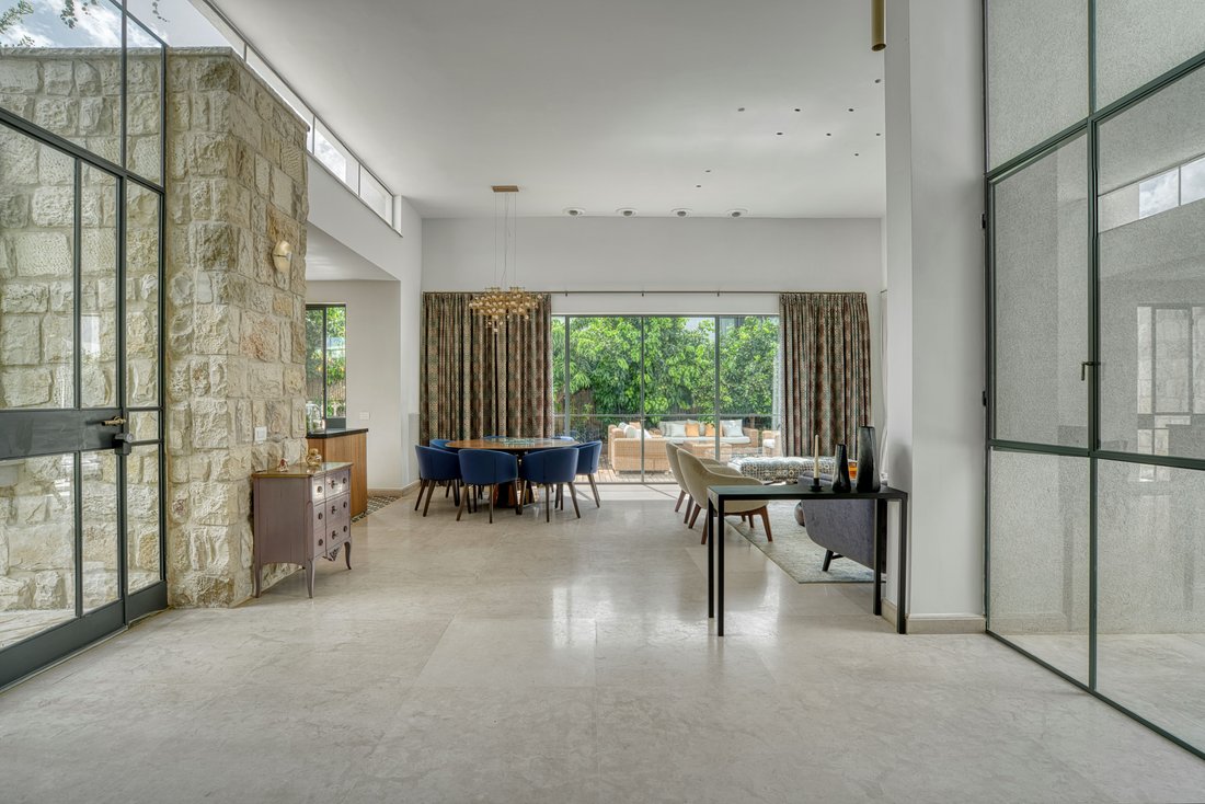 House in Savyon, Center District, Israel 5 - 14962604