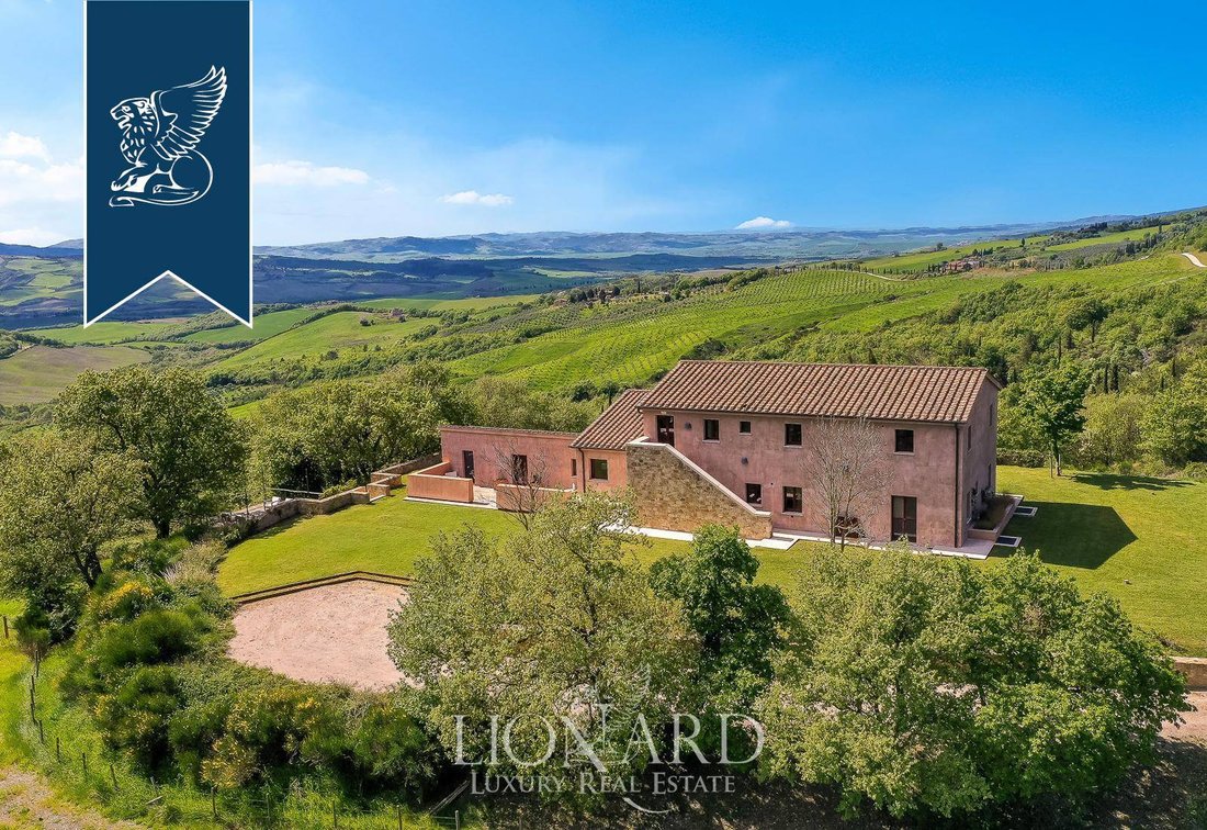 Villa in Sarteano, Tuscany, Italy 2 - 14964642