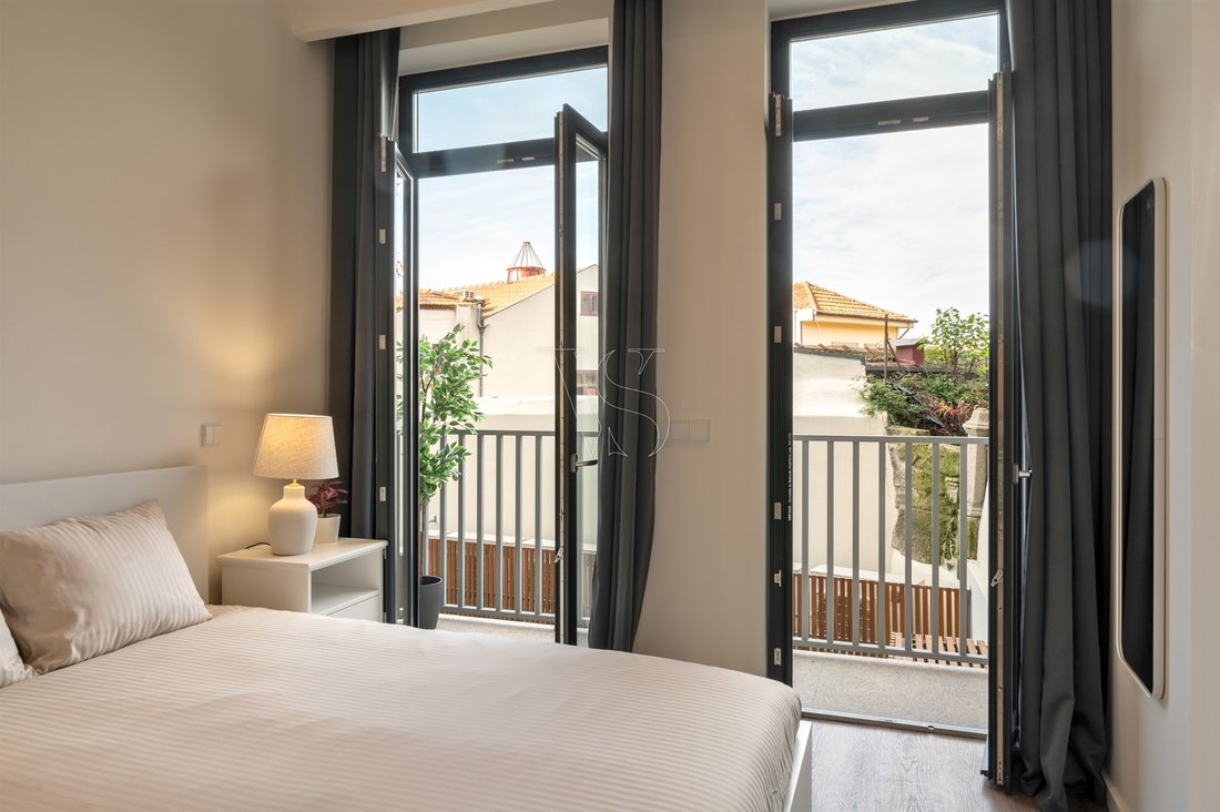 Apartment in Cedofeita, Santo Ildefonso, Se, Miragaia, Sao Nicolau e Vitoria, Porto District, Portugal 1 - 12120682