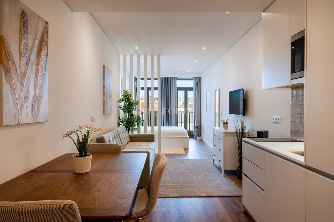 Apartment in Cedofeita, Santo Ildefonso, Se, Miragaia, Sao Nicolau e Vitoria, Porto District, Portugal 1 - 14445323