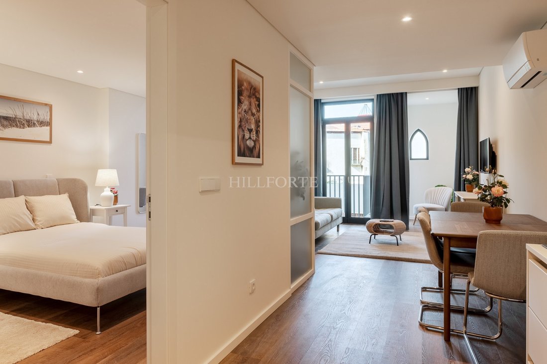 Apartment in Cedofeita, Santo Ildefonso, Se, Miragaia, Sao Nicolau e Vitoria, Porto District, Portugal 3 - 14445292