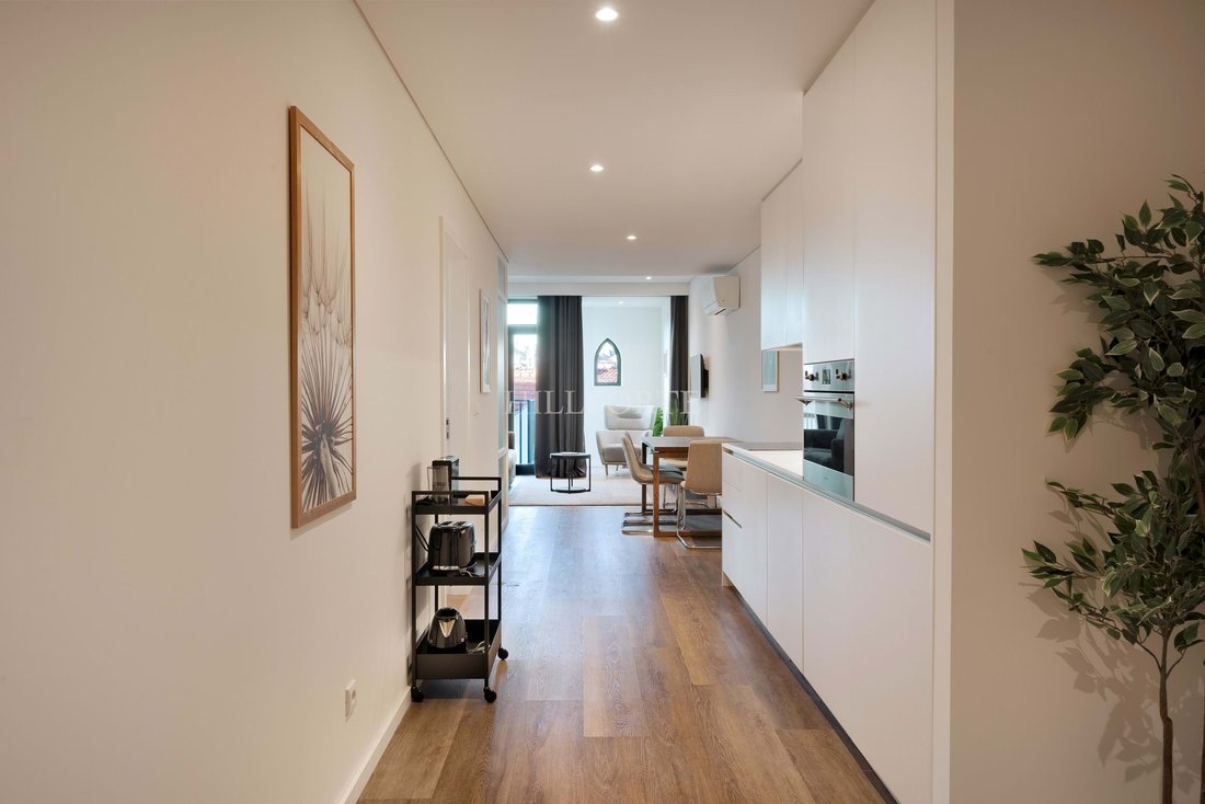 Apartment in Cedofeita, Santo Ildefonso, Se, Miragaia, Sao Nicolau e Vitoria, Porto District, Portugal 2 - 14445316