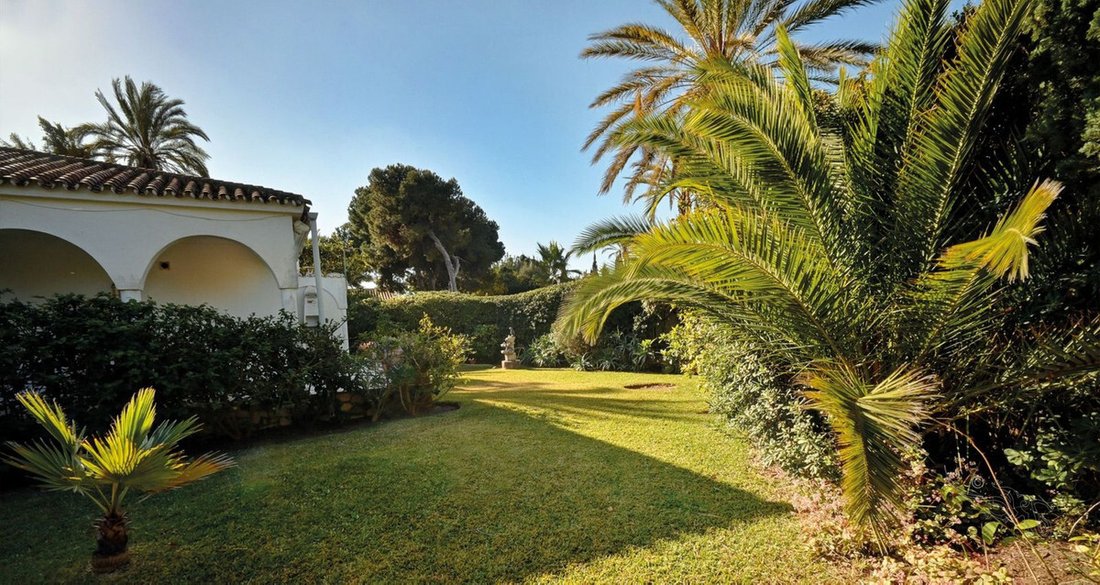 Villa in Elviria-Cabopino, Marbella, Spain 3 - 14963961