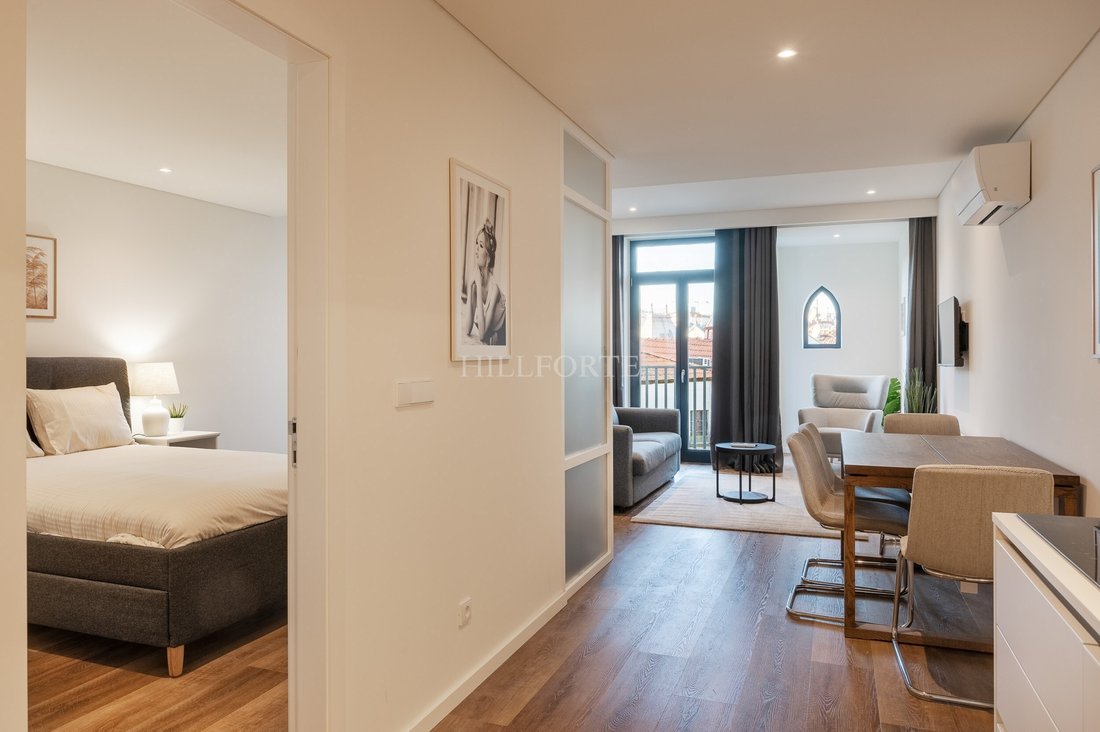 Apartment in Cedofeita, Santo Ildefonso, Se, Miragaia, Sao Nicolau e Vitoria, Porto District, Portugal 4 - 14445316