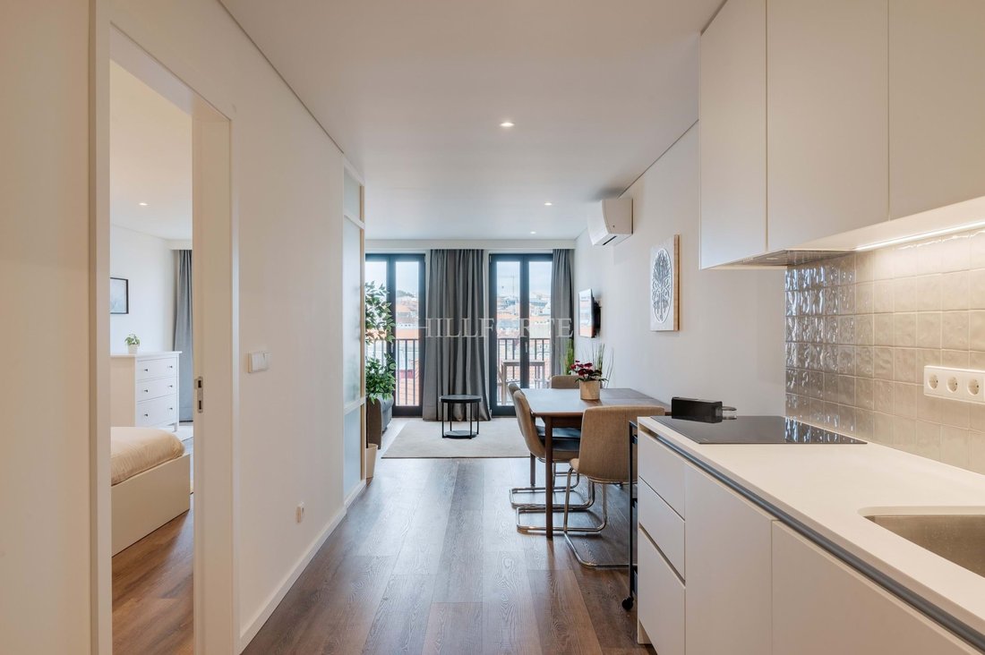 Apartment in Cedofeita, Santo Ildefonso, Se, Miragaia, Sao Nicolau e Vitoria, Porto District, Portugal 2 - 14445329