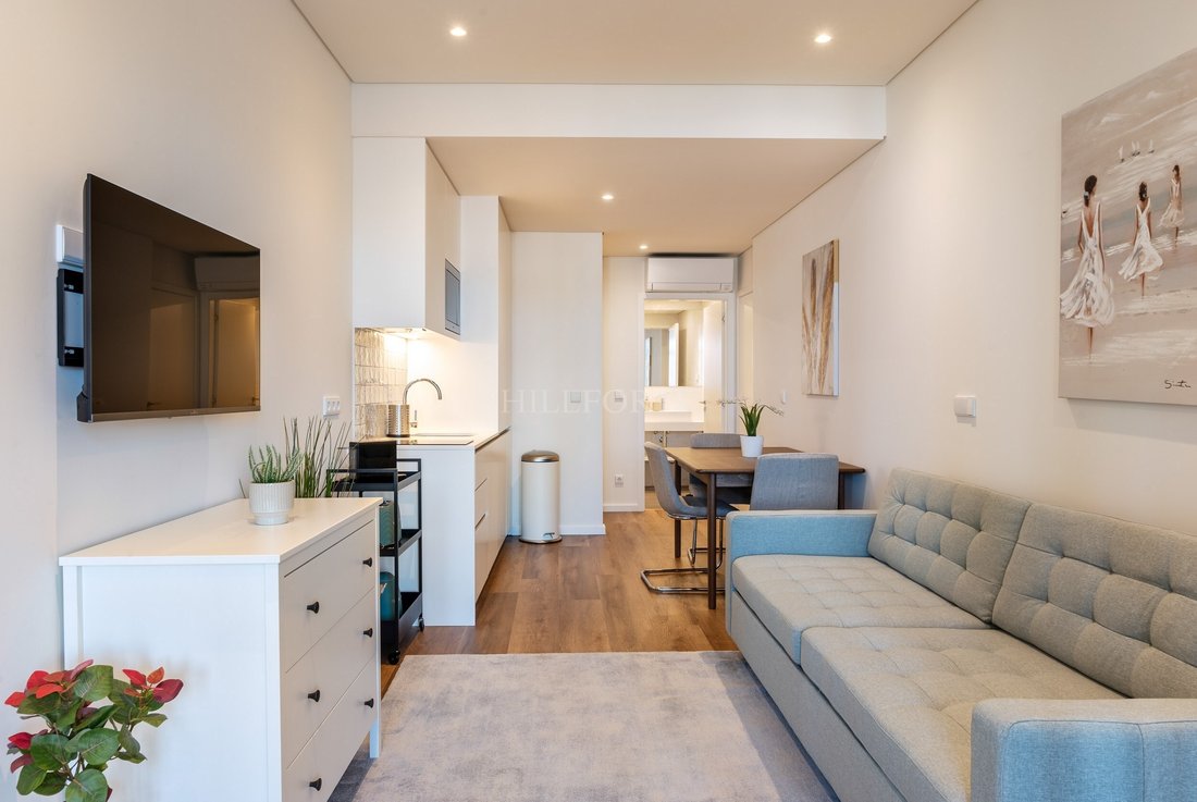 Apartment in Cedofeita, Santo Ildefonso, Se, Miragaia, Sao Nicolau e Vitoria, Porto District, Portugal 2 - 14445323