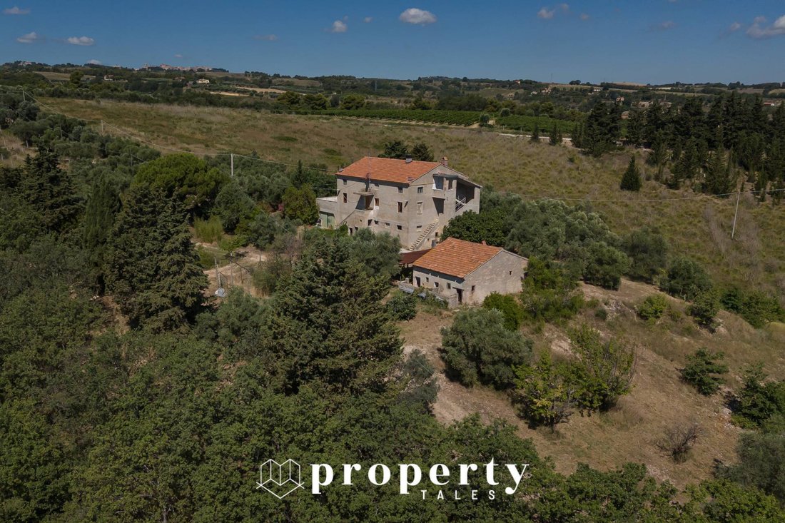 Country House in Ripatransone, Marche, Italy 1 - 14964904