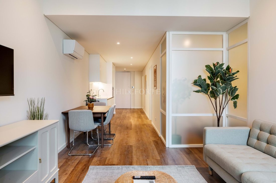 Apartment in Cedofeita, Santo Ildefonso, Se, Miragaia, Sao Nicolau e Vitoria, Porto District, Portugal 4 - 14445292