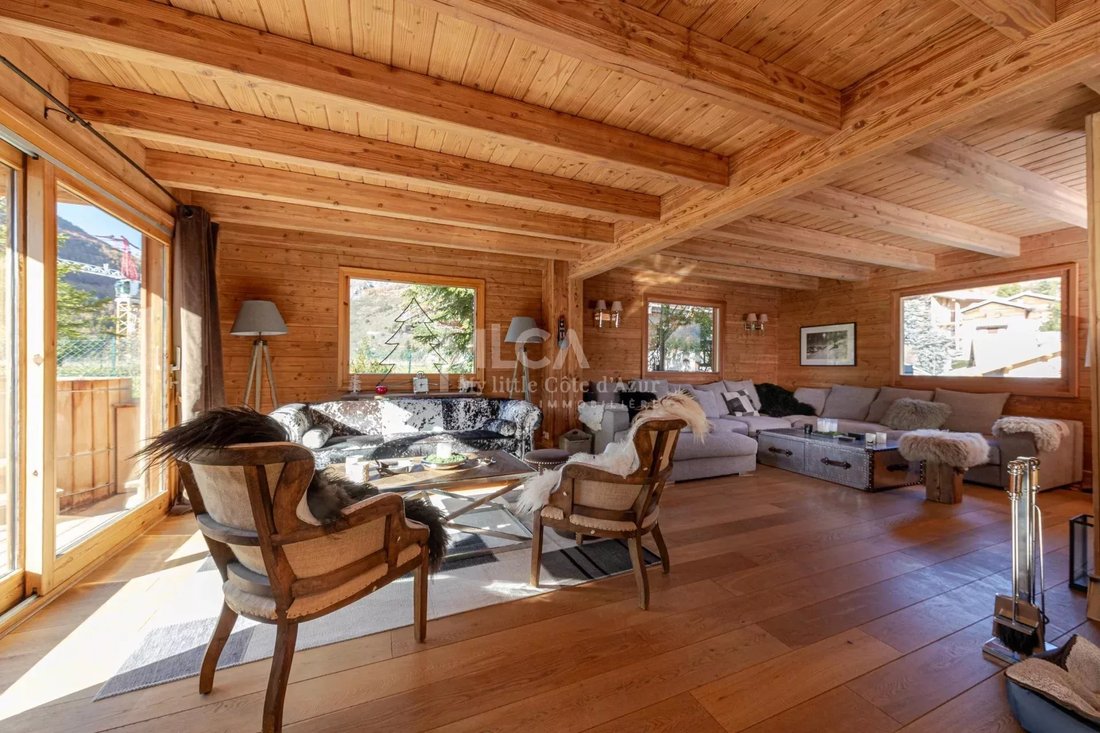 Chalet in Saint-Etienne-de-Tinée, Provence-Alpes-Côte d'Azur, France 5 - 14963334