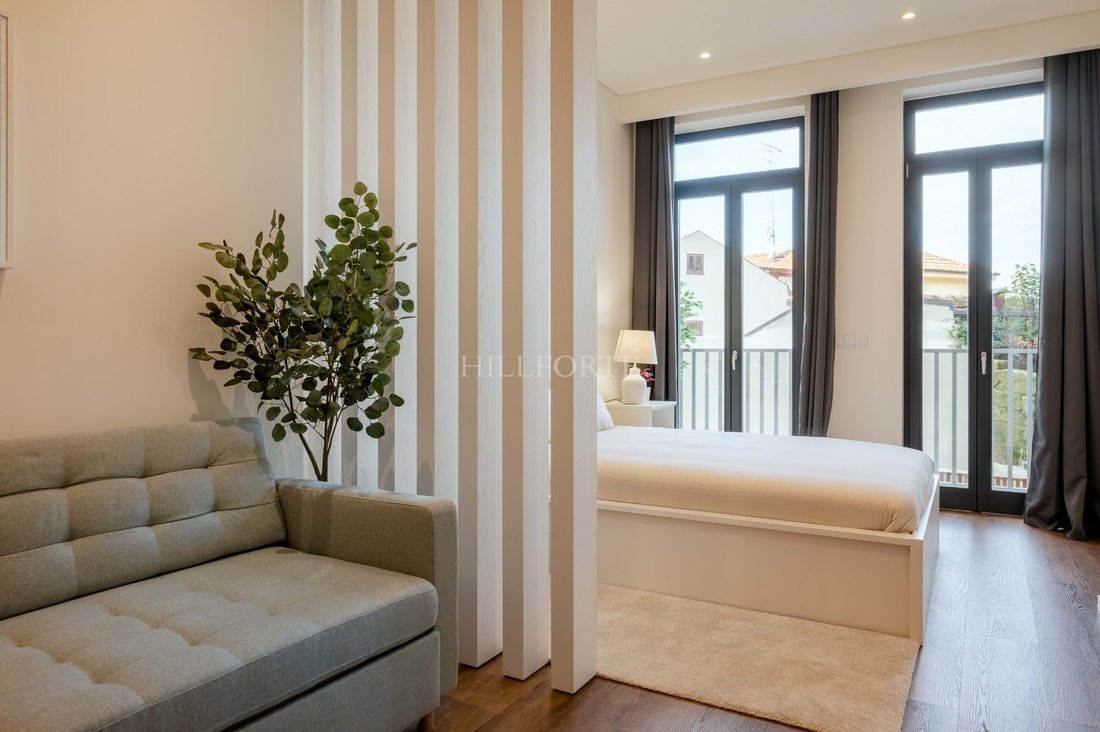 Apartment in Cedofeita, Santo Ildefonso, Se, Miragaia, Sao Nicolau e Vitoria, Porto District, Portugal 3 - 14445304