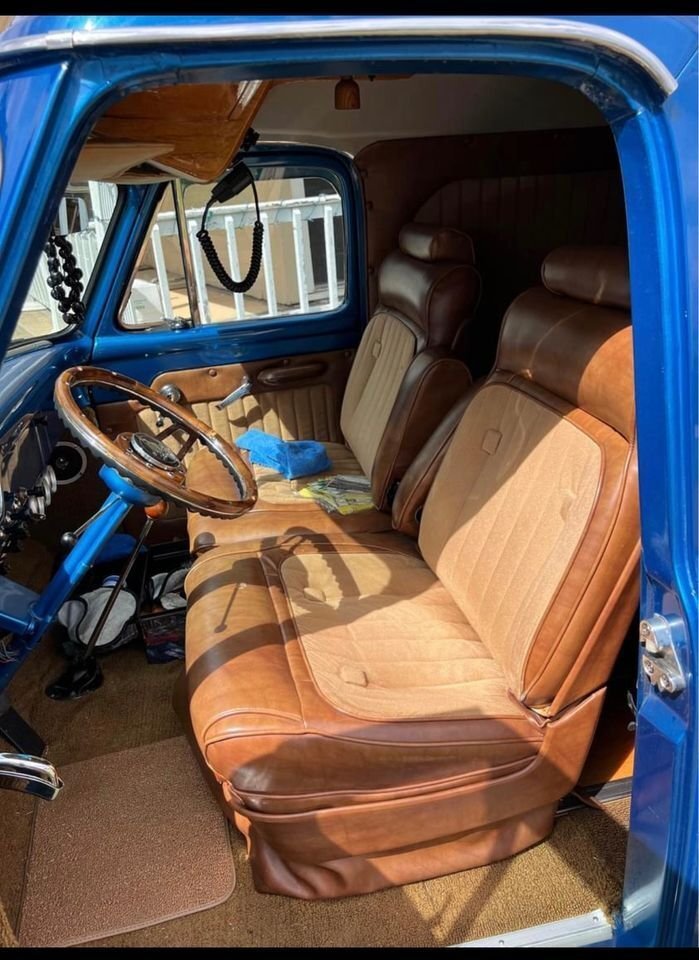Pickup in Glendale, United States 4 - 14963520