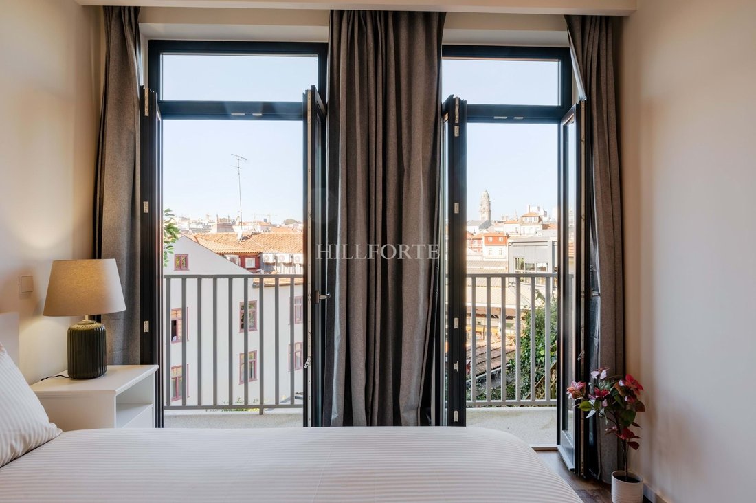 Apartment in Cedofeita, Santo Ildefonso, Se, Miragaia, Sao Nicolau e Vitoria, Porto District, Portugal 3 - 14445323