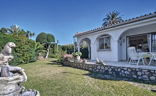 Villa en Elviria-Cabopino, Marbella, España 1
