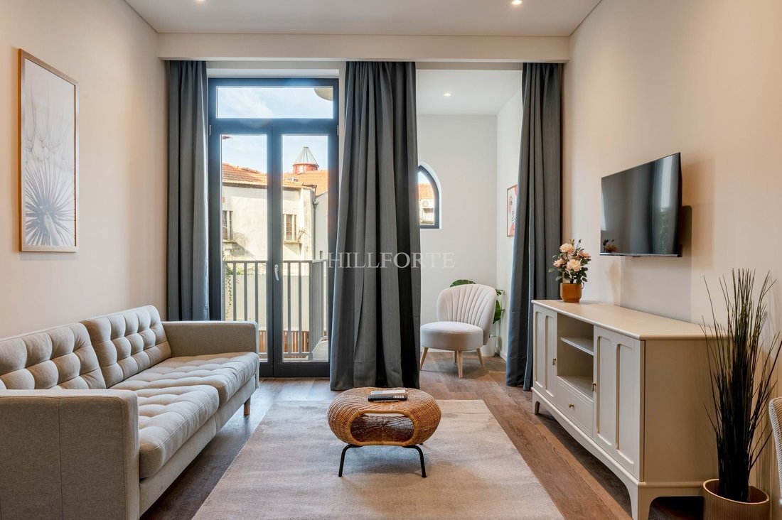 Apartment in Cedofeita, Santo Ildefonso, Se, Miragaia, Sao Nicolau e Vitoria, Porto District, Portugal 1 - 14445292