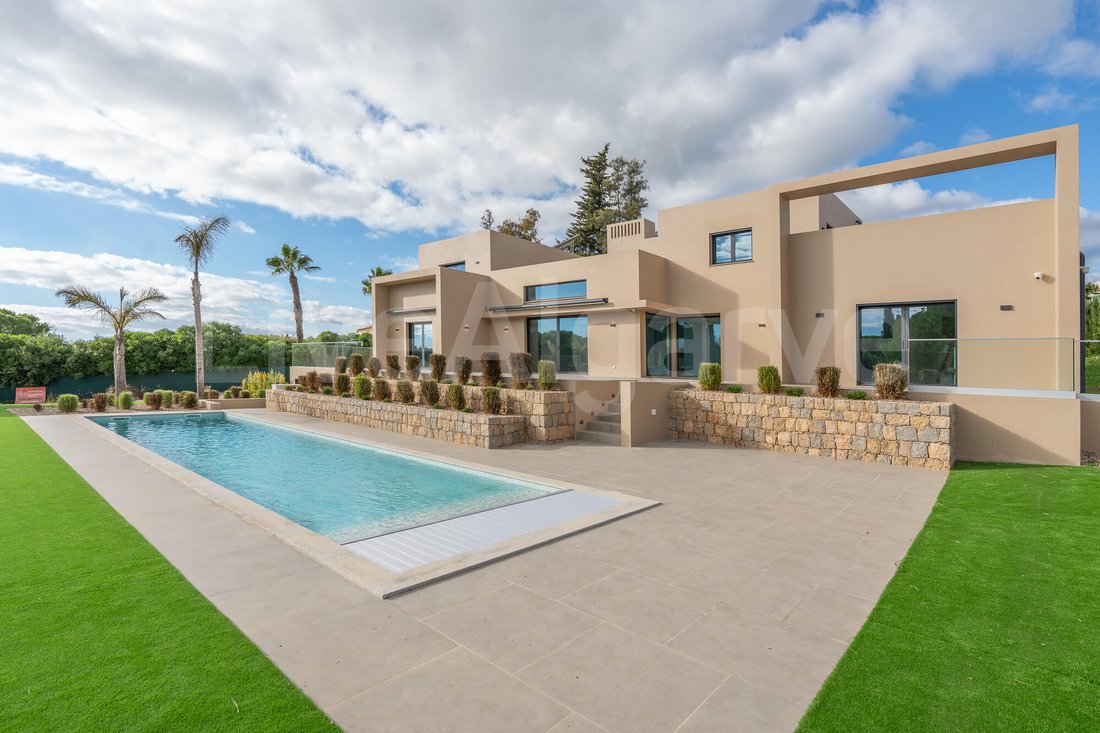 Villa in Lagoa e Carvoeiro, Algarve, Portugal 3 - 14966073