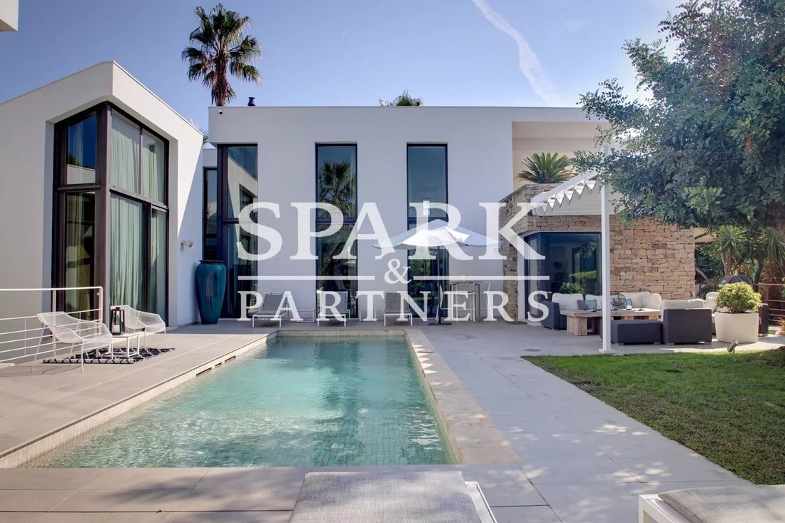 Villa in Zone Ouest Urbaine, Saint-Tropez, France 1 - 11675086