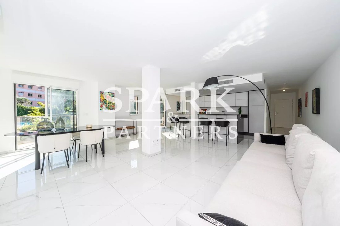 Apartment in Cap Martin, Roquebrune-Cap-Martin, France 4 - 14967838