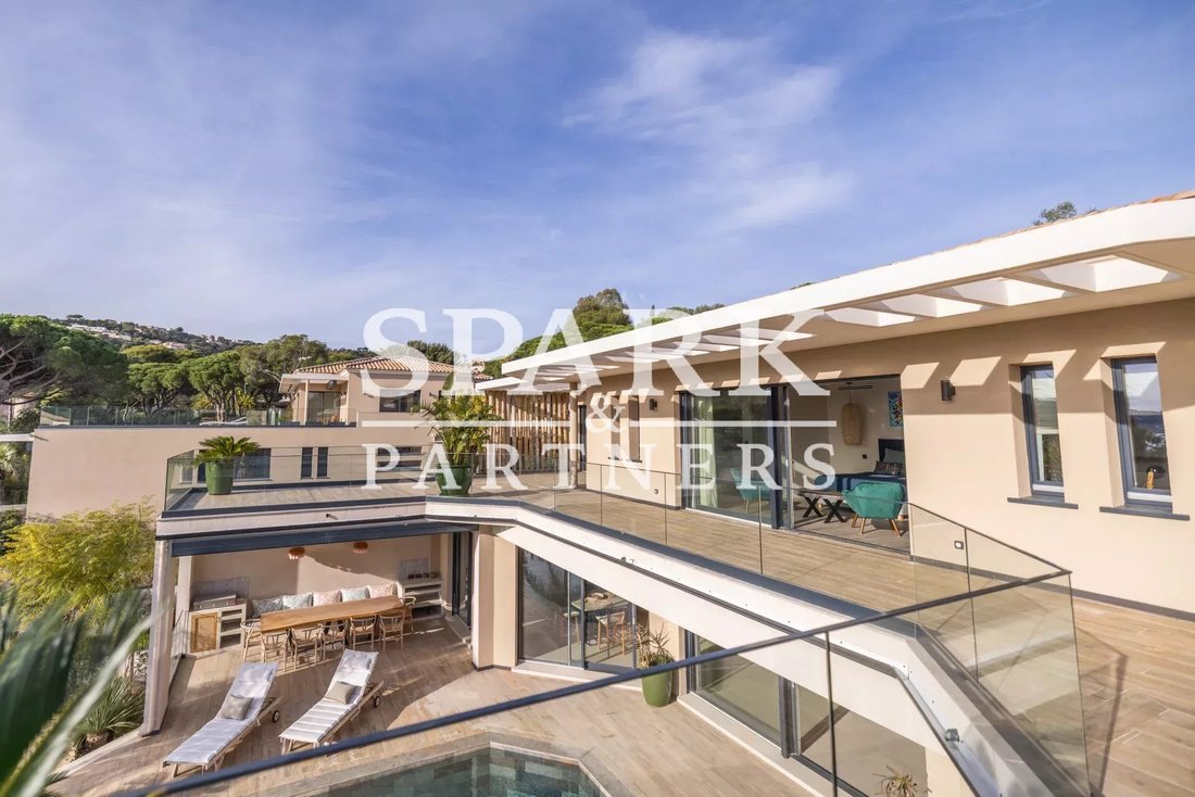 Villa in Nartelle-Noyer-Bellevue-bd des Sardinaux, Sainte-Maxime, France 3 - 13648792